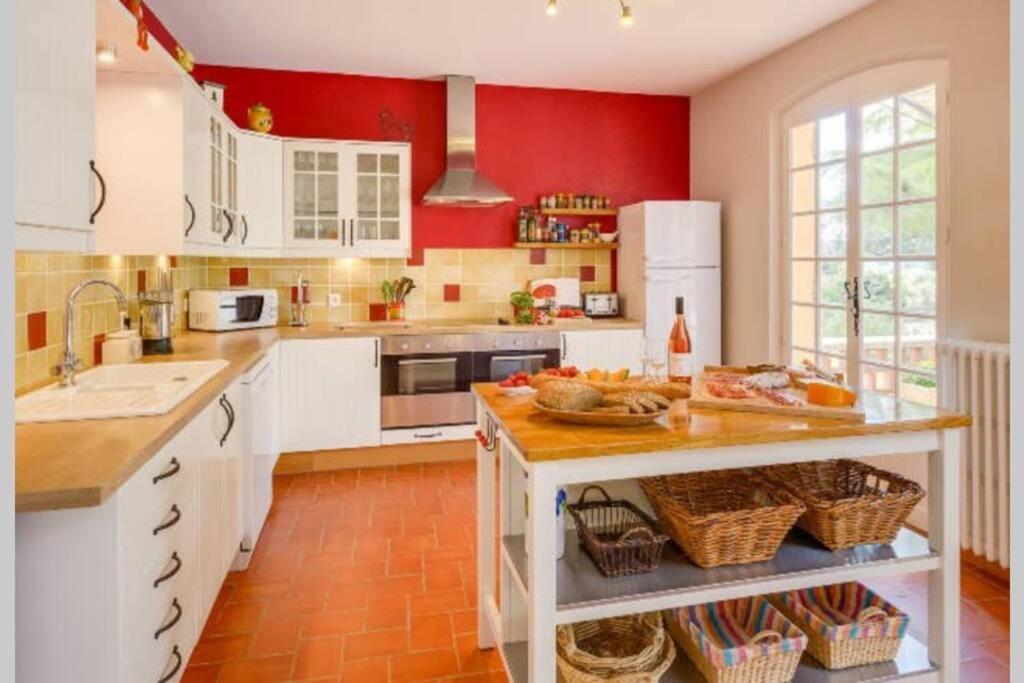 Roaix Le Clos Des Pins, Vue Mont Ventoux מראה חיצוני תמונה